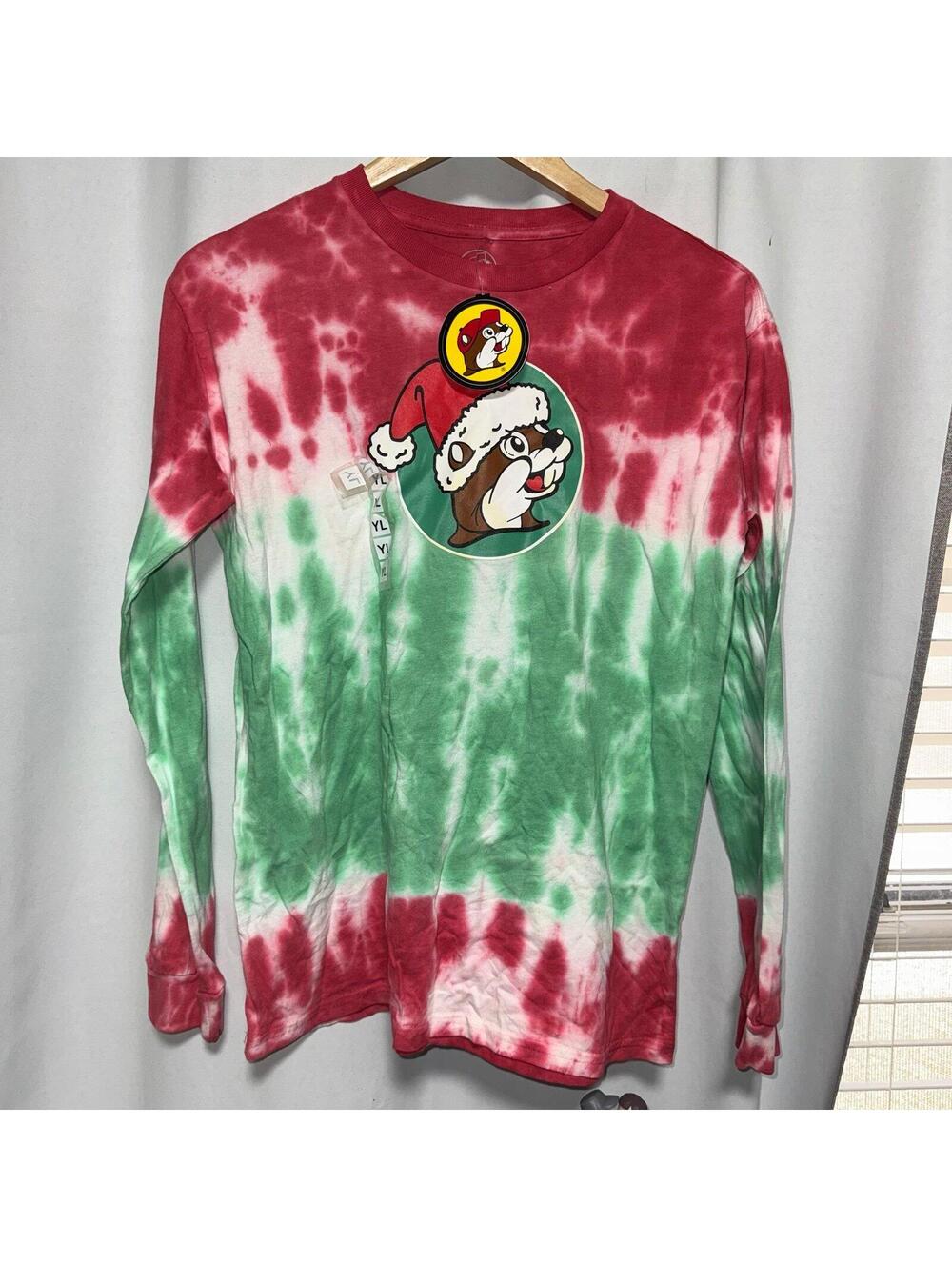 red and green tie-dye Buc-ee's shirt Santa Beaver